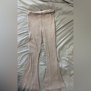 UO grey flare stretchy, comfy, grey flared pants